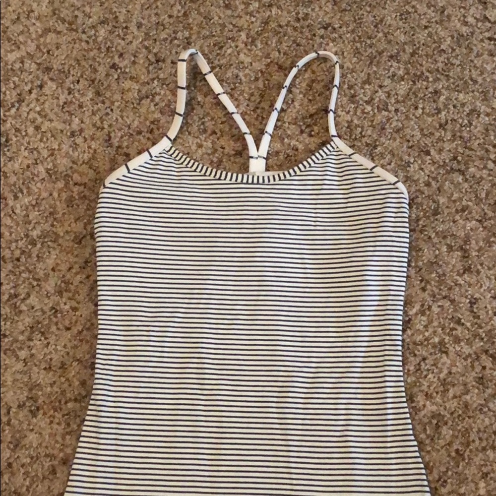 Lululemon flow y tank